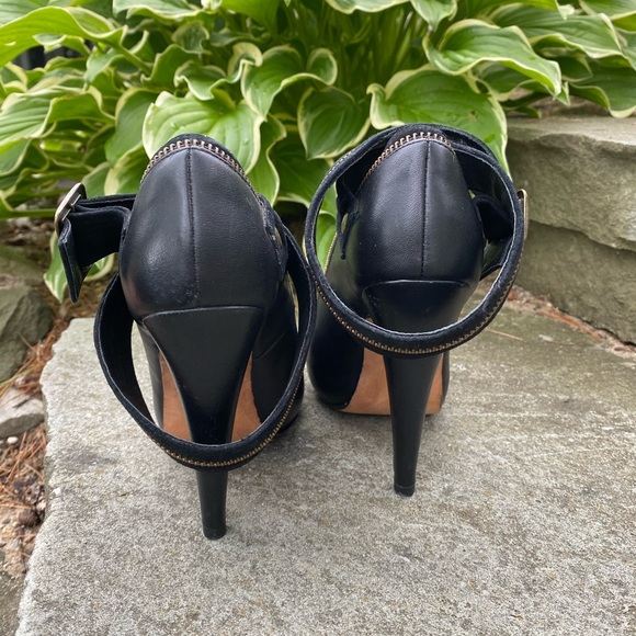 New Black leather heels w/ zippers & ankle straps - Picture 3 of 11